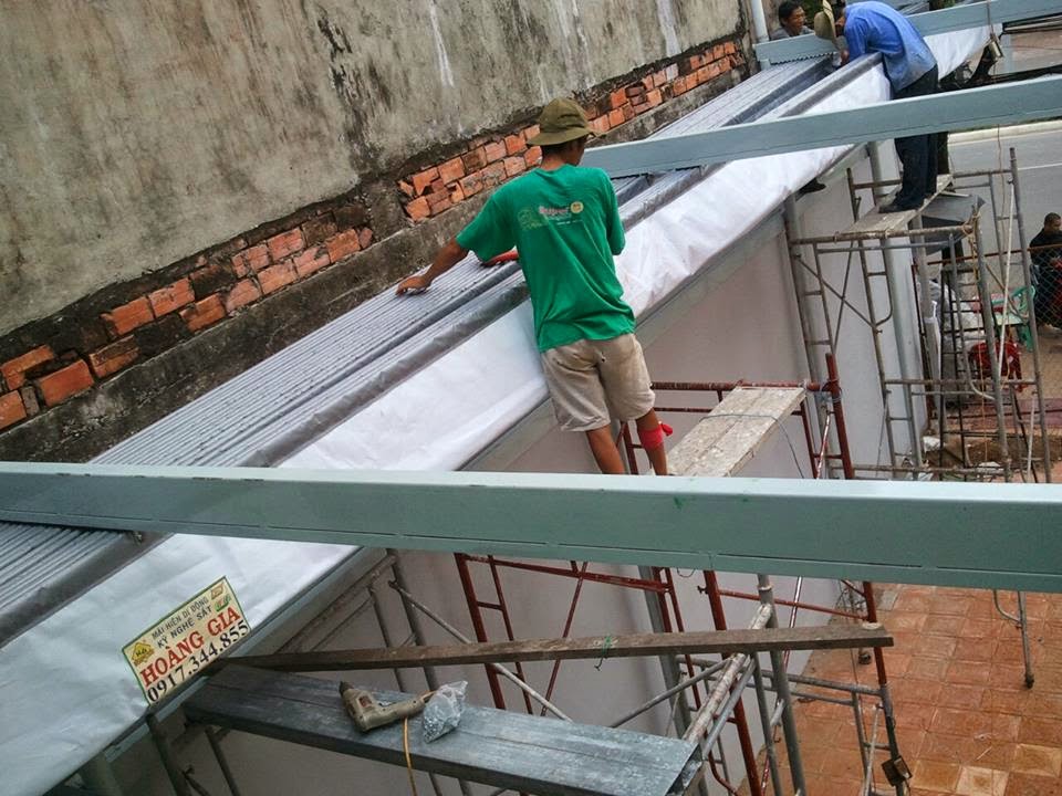 thi-cong-mai-che-bat-xep