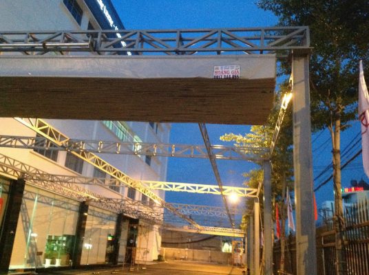 mai-xep-di-dong-phong-trung-bay-toyota-7