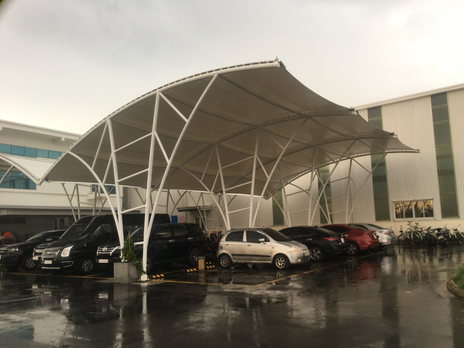 mai-che-nha-de-xe-o-to-7