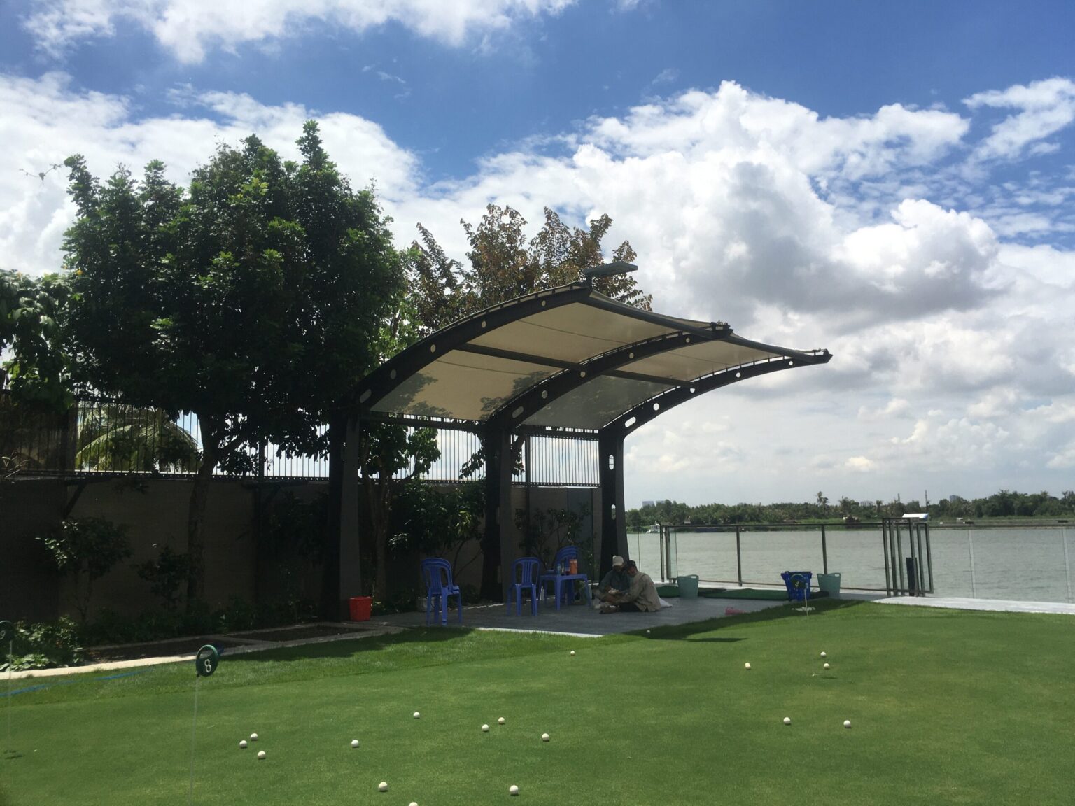 mai-che-bat-pvdf-san-tap-gofl-quan-2